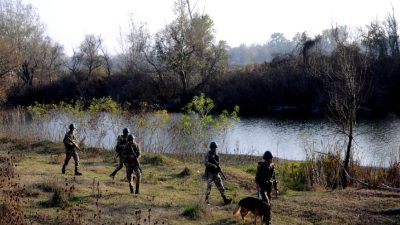 İpsala'da FETÖ/PDY ve PKK şüphelilerine yönelik düzenlenen operasyon, güvenlik güçlerinin