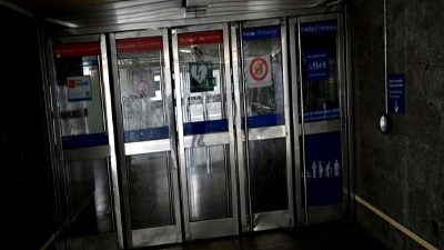İspanya'da elektrik kesintilerinin nedenleri, uluslararası etkileri ve çözüm yollarını keşfedin.