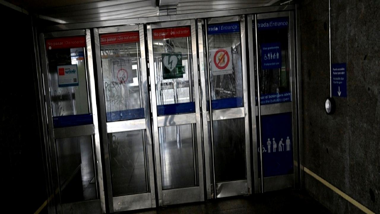 İspanya'da elektrik kesintilerinin nedenleri, uluslararası etkileri ve çözüm yollarını keşfedin.