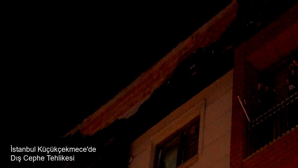 Küçükçekmece’de Dış Cephe Parçaları Tehlike Yarattı