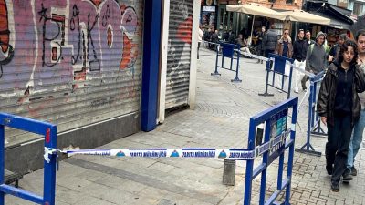 İstanbul'da deprem sonrası çatı parçaları düşmesi olayını inceleyin. Güvenlik önlemleri