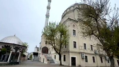 İstanbul'da deprem sonrası Sıddık Camii'nde hasar tespiti ve güvenlik önlemleri