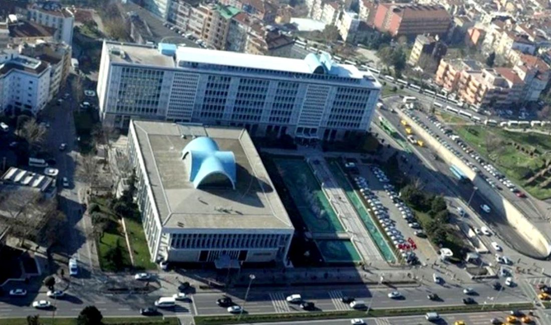 İstanbul'daki yolsuzluk soruşturmasında son gelişmeler, tutuklamalar ve detaylar hakkında güncel