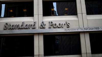 İtalya'nın kredi notu S&P Global tarafından BBB+ olarak yükseltildi. Ekonomik