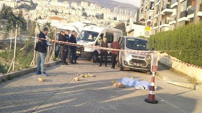 İzmir Çiğli'de eski nişanlısına yapılan silahlı saldırıda 1 kişi hayatını