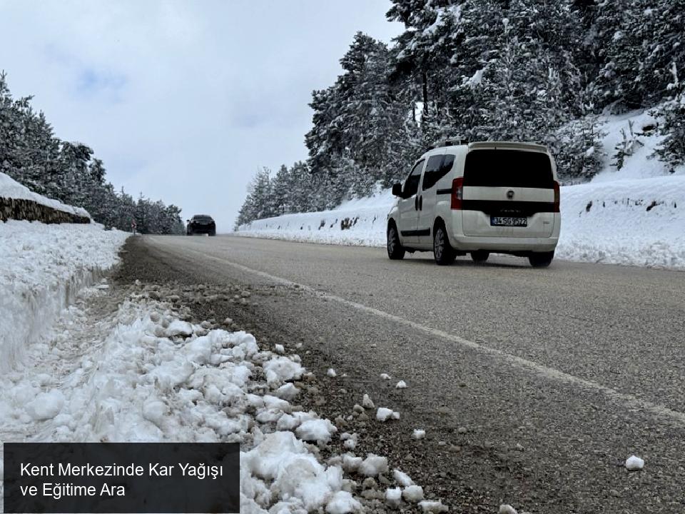 Kent Merkezinde Kar Yağışı Etkili Oluyor
