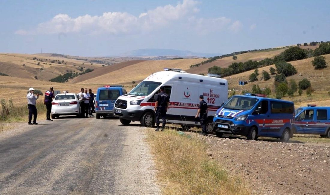 Kırıkkale’de Silahlı Çatışma: 3 Kişi Hayatını Kaybetti Kırıkkale'de meydana gelen silahlı çatışmada 3 kişi hayatını kaybetti. Olayla