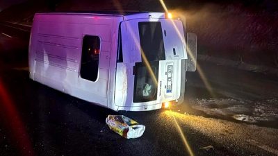 Kuzey Ege Otoyolu'nda meydana gelen minibüs kazasında 1 kişi hayatını