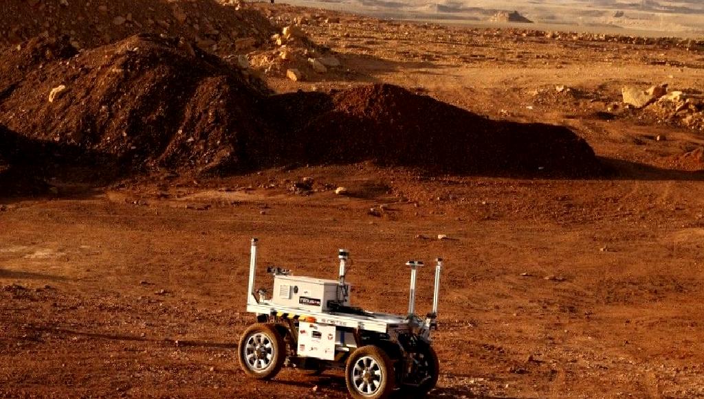 Mars’ın Yüzeyindeki Gizemli Yapılar: İnsan Yapımı mı? Mars'ın yüzeyinde keşfedilen gizemli yapılar gerçekten insan yapımı mı? Bu