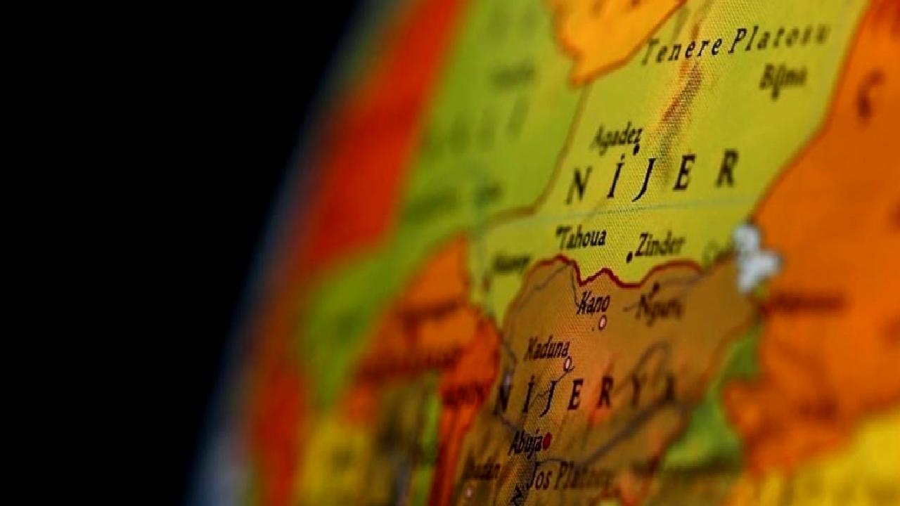 Nijerya Devlet Başkanı Tinubu'nun Paris'te ABD ile gerçekleştirdiği görüşmeler, iki