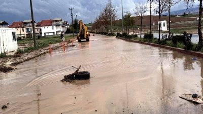 Osmangazi Mahallesi'nde sağanak ve sel felaketi sonrası yaşanan gelişmeler, zararlar