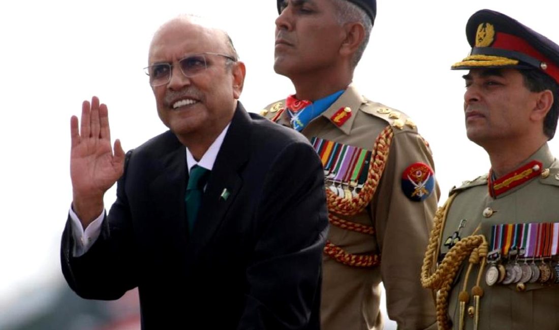 Pakistan Cumhurbaşkanı Asıf Ali Zerdari, sağlık sorunları nedeniyle hastaneye kaldırıldı.