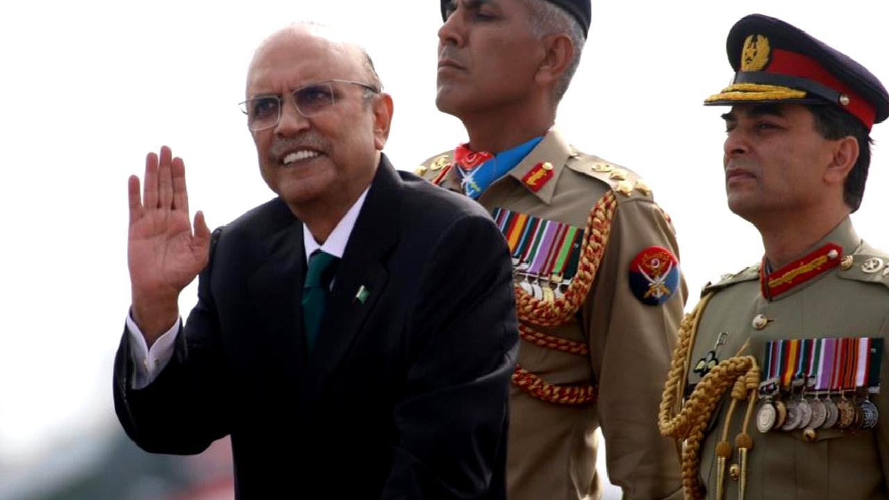 Pakistan Cumhurbaşkanı Asıf Ali Zerdari, sağlık sorunları nedeniyle hastaneye kaldırıldı.