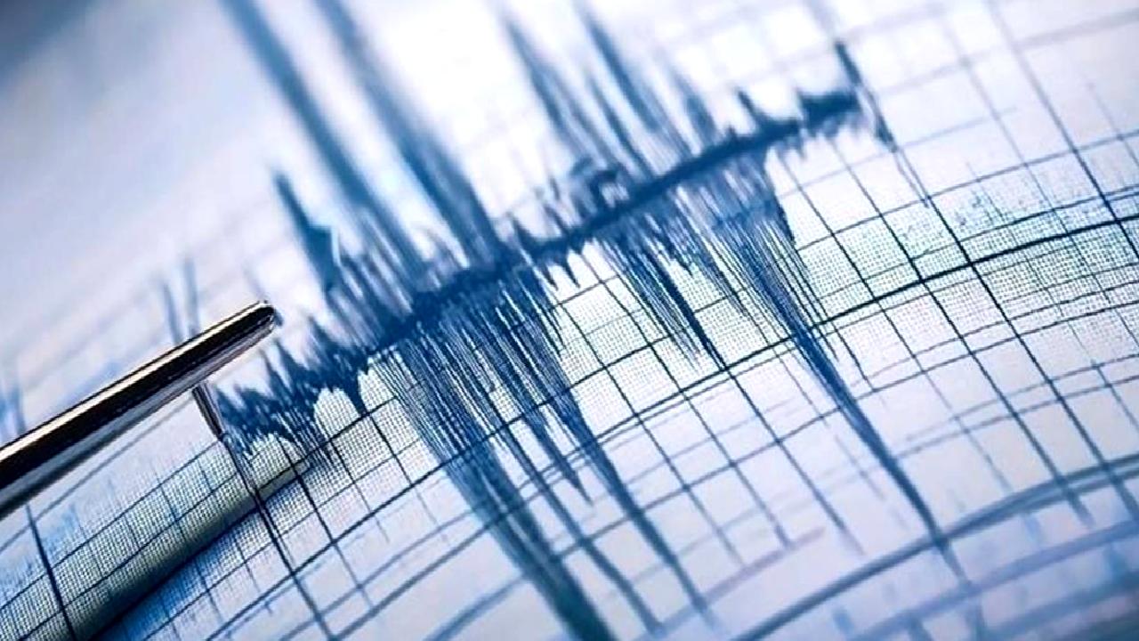 Papua Yeni Gine'de meydana gelen 6,9 büyüklüğündeki deprem, büyük paniğe