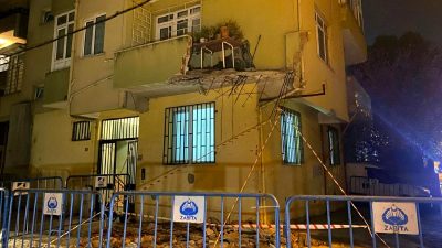 Pendik Alt Kaynarca Mahallesi'nde balkon çökmesi olayını detaylarıyla ve tanıklıklar