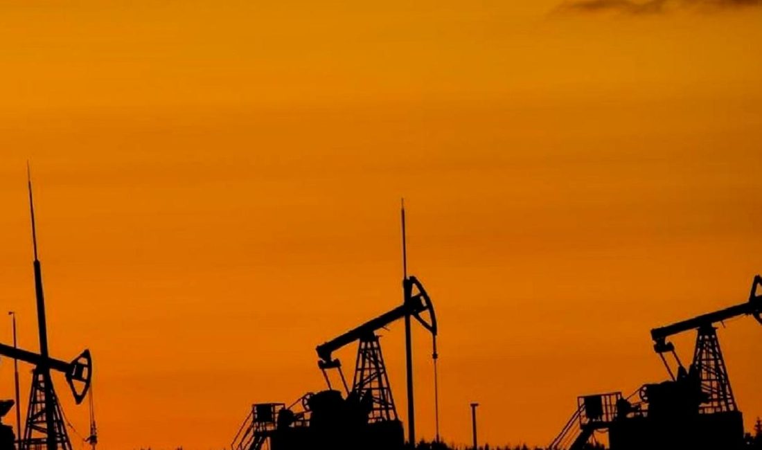 Petrol fiyatlarında Trump'ın açıklamalarının etkisini keşfedin. Ekonomik dalgalanmalar ve piyasa