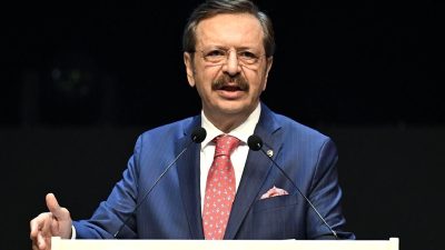 Rifat Hisarcıklıoğlu, boykot çağrılarına yanıt vererek, birlik ve beraberlik mesajı