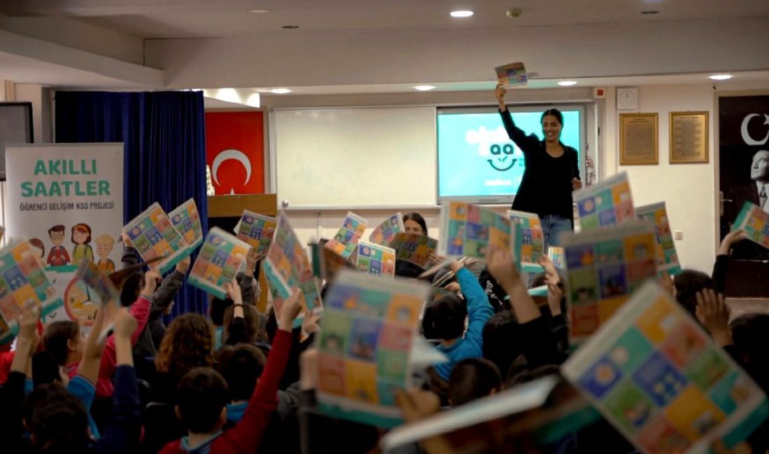 Saat&Saat'tan öğrencilere özel, geleceğin nesillerine yönelik Akıllı Zaman Öğrenci Gelişim