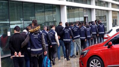 Samsun'da gerçekleştirilen büyük dolandırıcılık operasyonunda 50 şüpheli yakalandı. Detaylar için