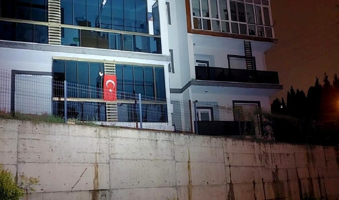 Serdivan'da bina güvenlik riskleri ve tahliye çalışmaları hakkında detaylı bilgi.