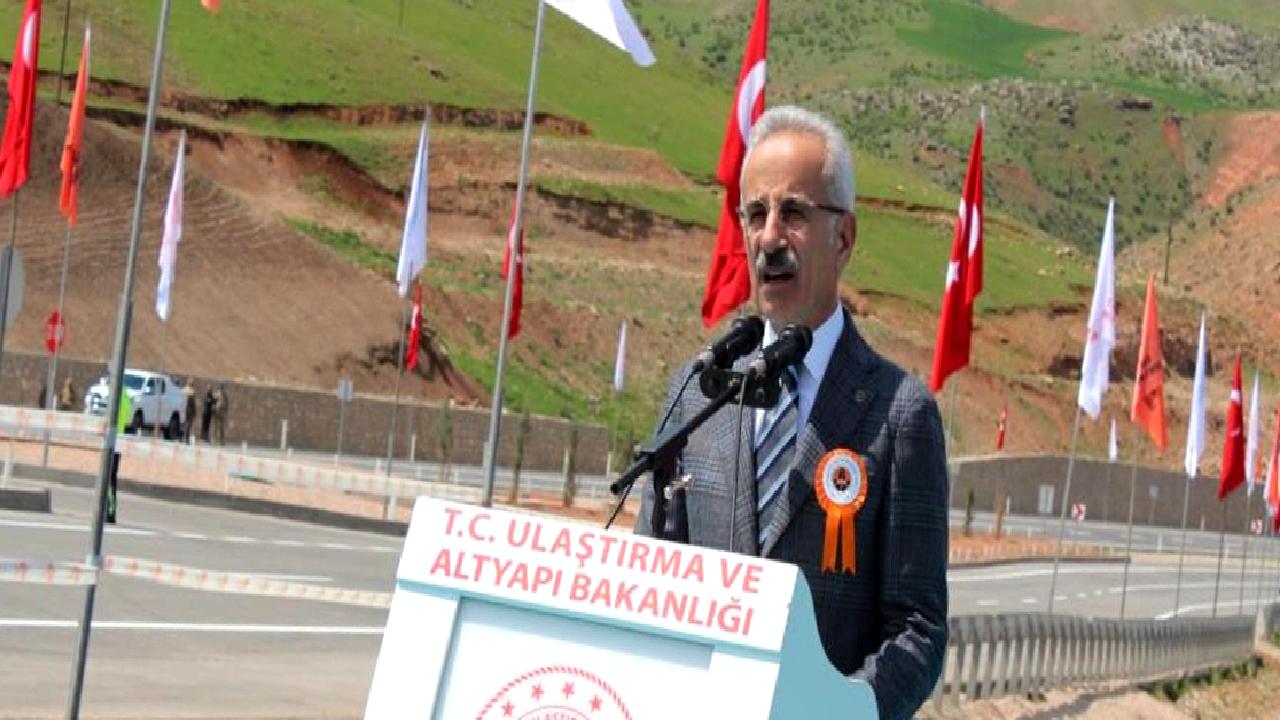 Siirt-Kurtalan yolu, havalimanı bağlantı yolu ve demiryolu projesi açılışı ile