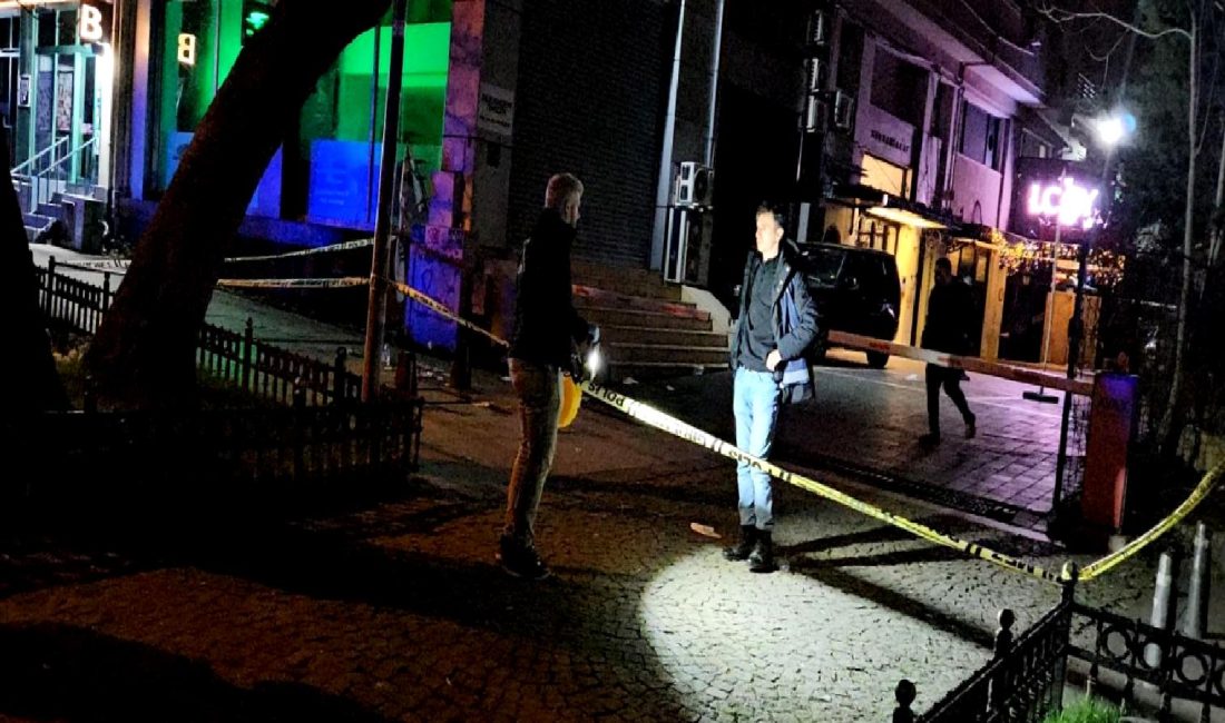 Şişli’de Eğlence Mekanında Silahlı Çatışma: İki Yaralı Şişli'de bir eğlence mekanında meydana gelen silahlı çatışmada iki kişi