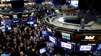 Teknoloji hisselerindeki yükselişler ve piyasa gelişmeleri hakkında güncel bilgiler. Yatırım