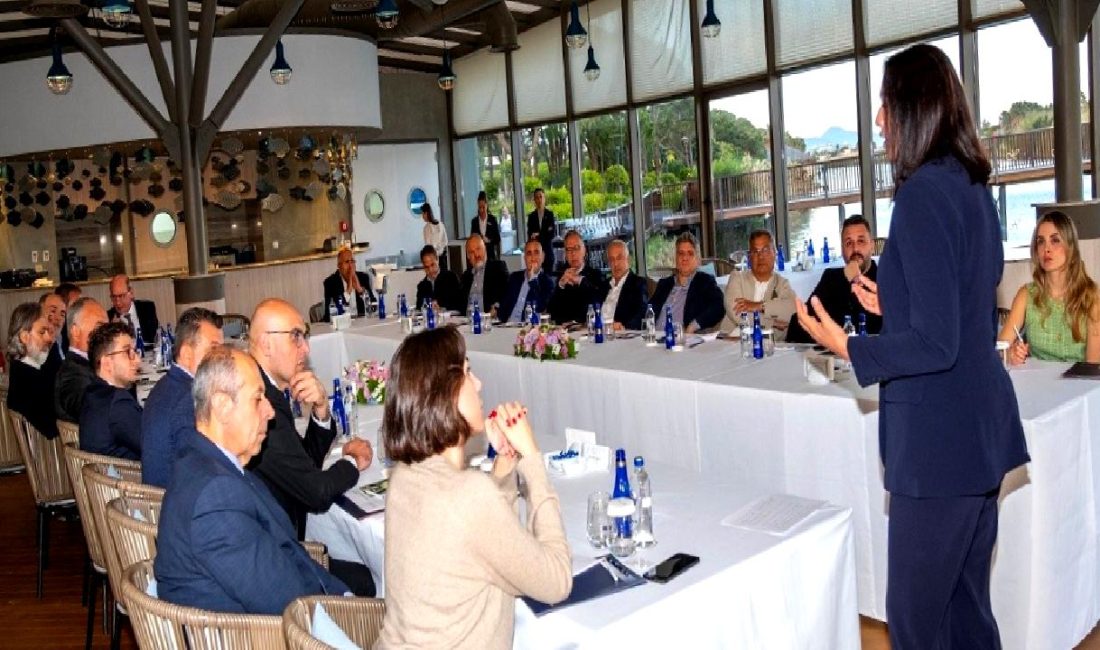 Turizm Sektöründe Sürdürülebilirlik ve Yeşil Dönüşüm Toplantısı Turizm sektöründe sürdürülebilirlik ve yeşil dönüşüm konularını ele alan bu