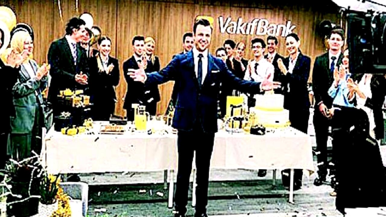 VakıfBank'ın yeni reklam filmi, ülkeye olan aşkı ve bağlılığı vurguluyor.