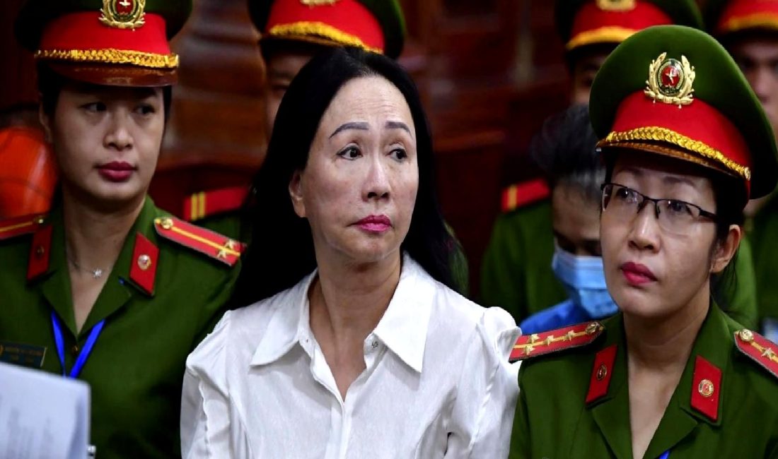 Vietnamlı emlak milyarderi Truong My Lan'ın kara para aklama davasında