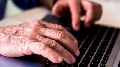 Yaşlılarda teknoloji kullanımının bilişsel sağlığa olumlu etkilerini araştıran kapsamlı çalışma