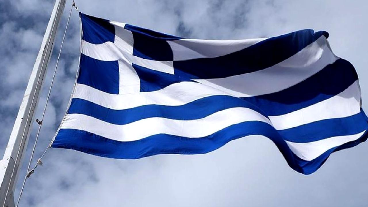 Yunanistan'da meydana gelen patlama alarmı sonrası güvenlik güçlerinin hızlı müdahalesi