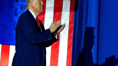 ABD Başkanı Donald Trump, ekonomik verilere ilişkin sert açıklamalarda bulundu.