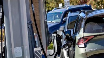 ABD'de yeni araç fiyatlarındaki artışın ekonomik etkilerini ve piyasadaki gelişmeleri