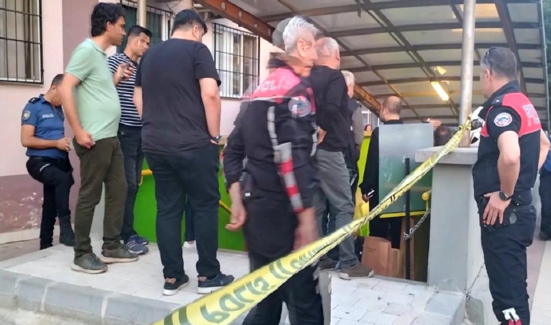 Adana’da Cinayet: Eski Eş Katil Oldu Adana'da korkutucu bir olay: eski eş, genç kadını öldürdü. Detaylar