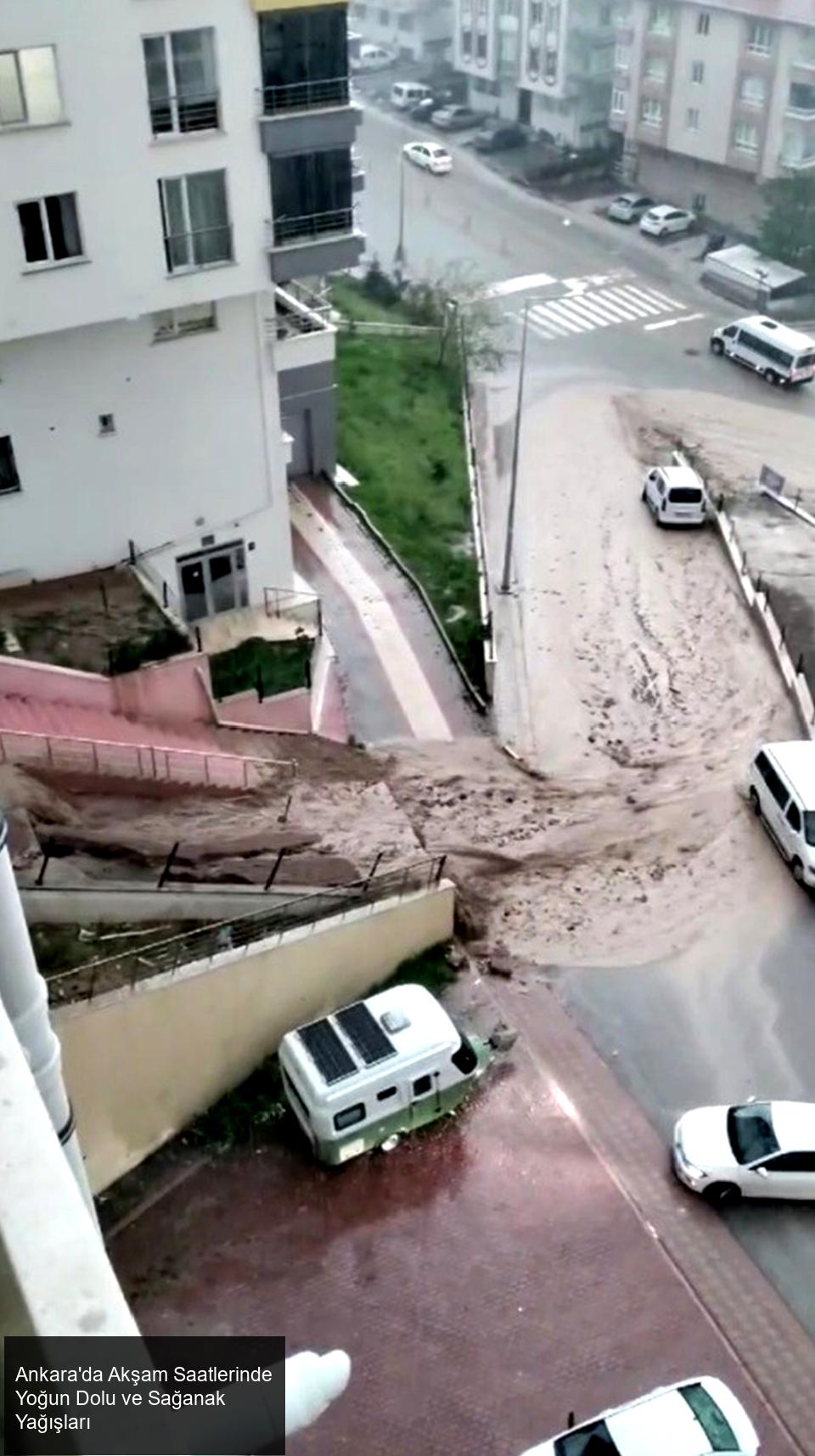 Ankara’da Akşam Saatlerinde Etkili Olan Dolu ve Sağanak Yağışları