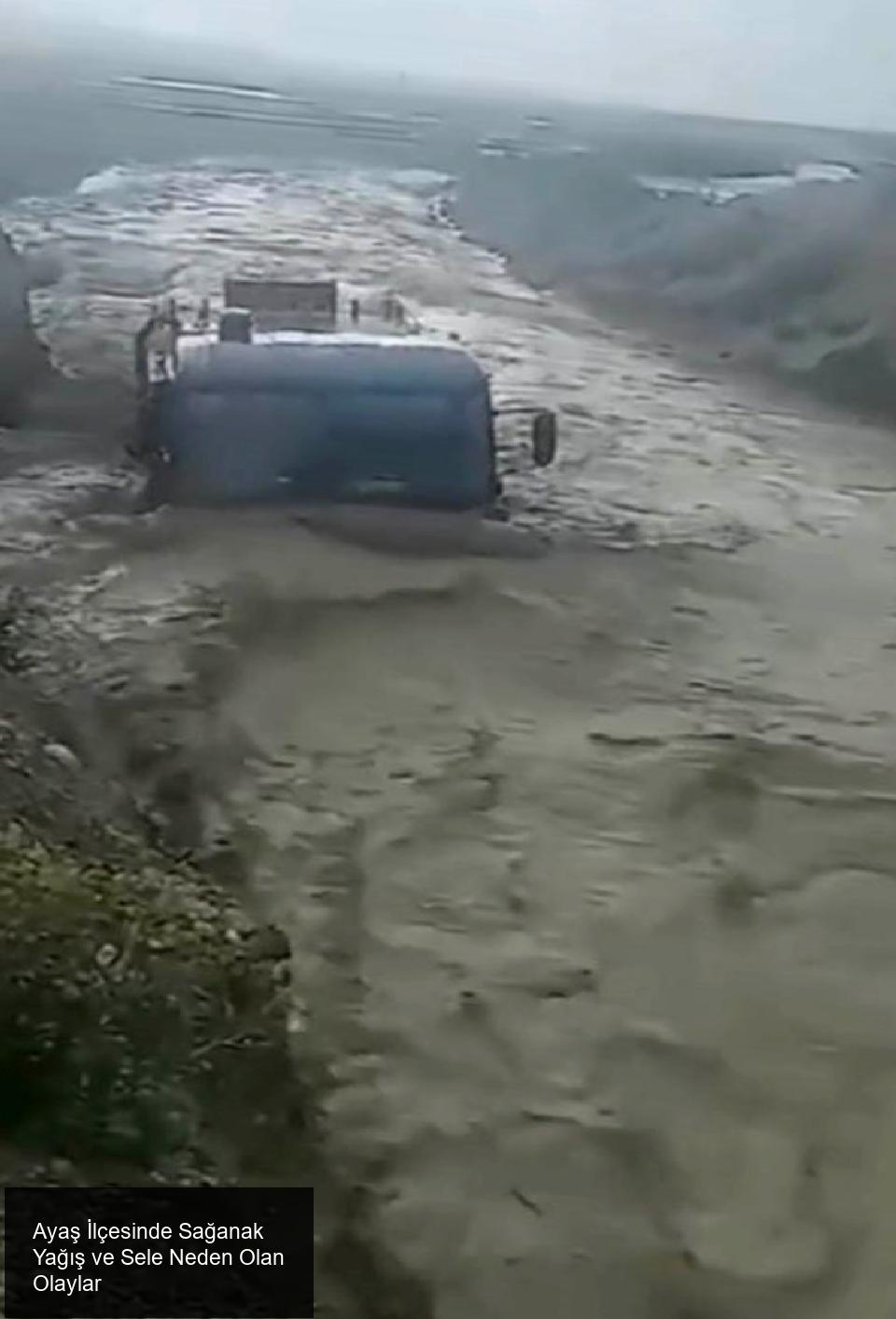 Gençali Mahallesinde Ani Yağmur ve Sel Etkisi