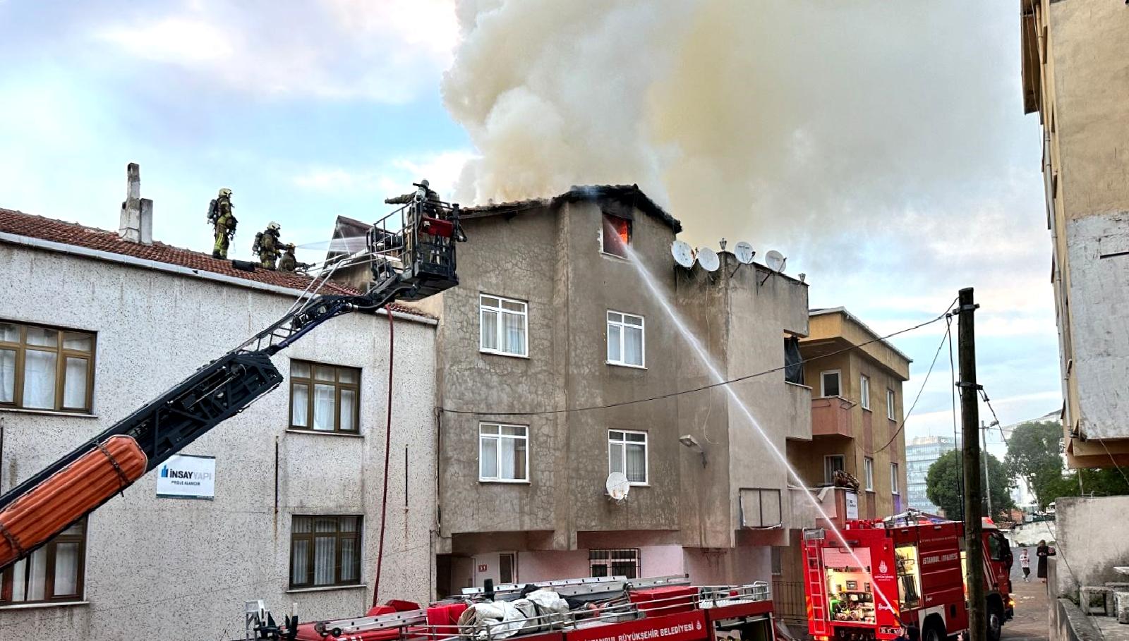 Barbaros Mahallesi Çizgi Sokak'ta çıkan yangınla ilgili detaylar, olayın sebebi