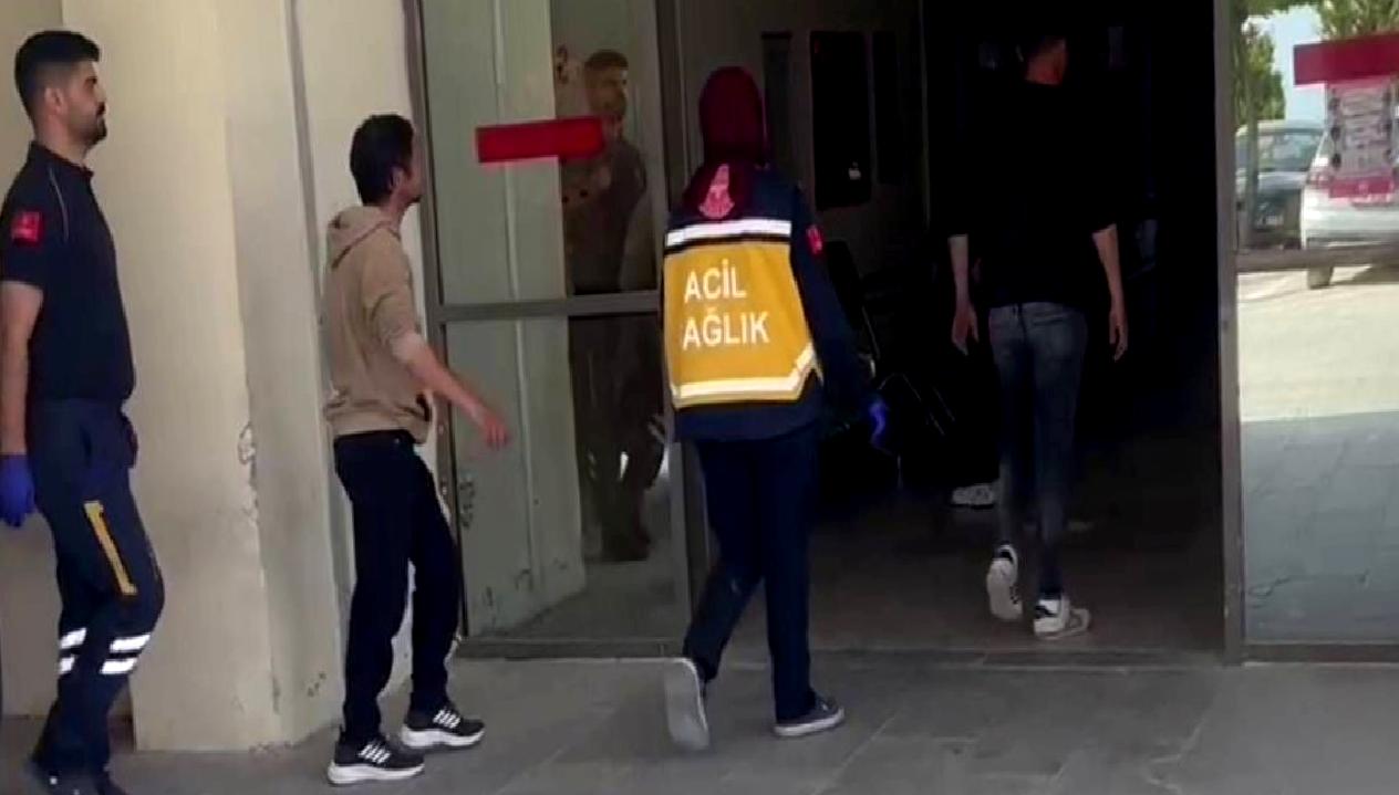 Besni'de çıkan kavga bıçak darbeleriyle sona erdi. Olayda üç kişi