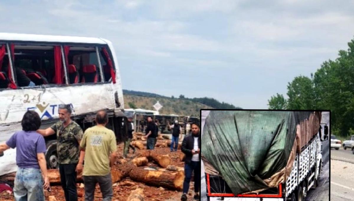 Çanakkale Ezine yolunda meydana gelen feci kazada çok sayıda yaralı