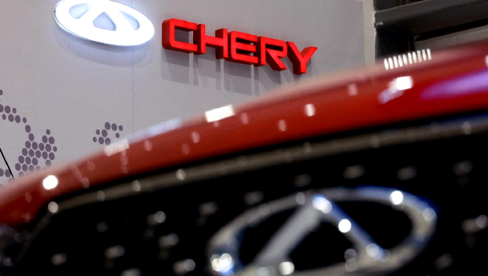 İklim ve ekonomi odaklı Sürdürülebilir Mobilite Zirvesi'nde elektrikli araçlar ve