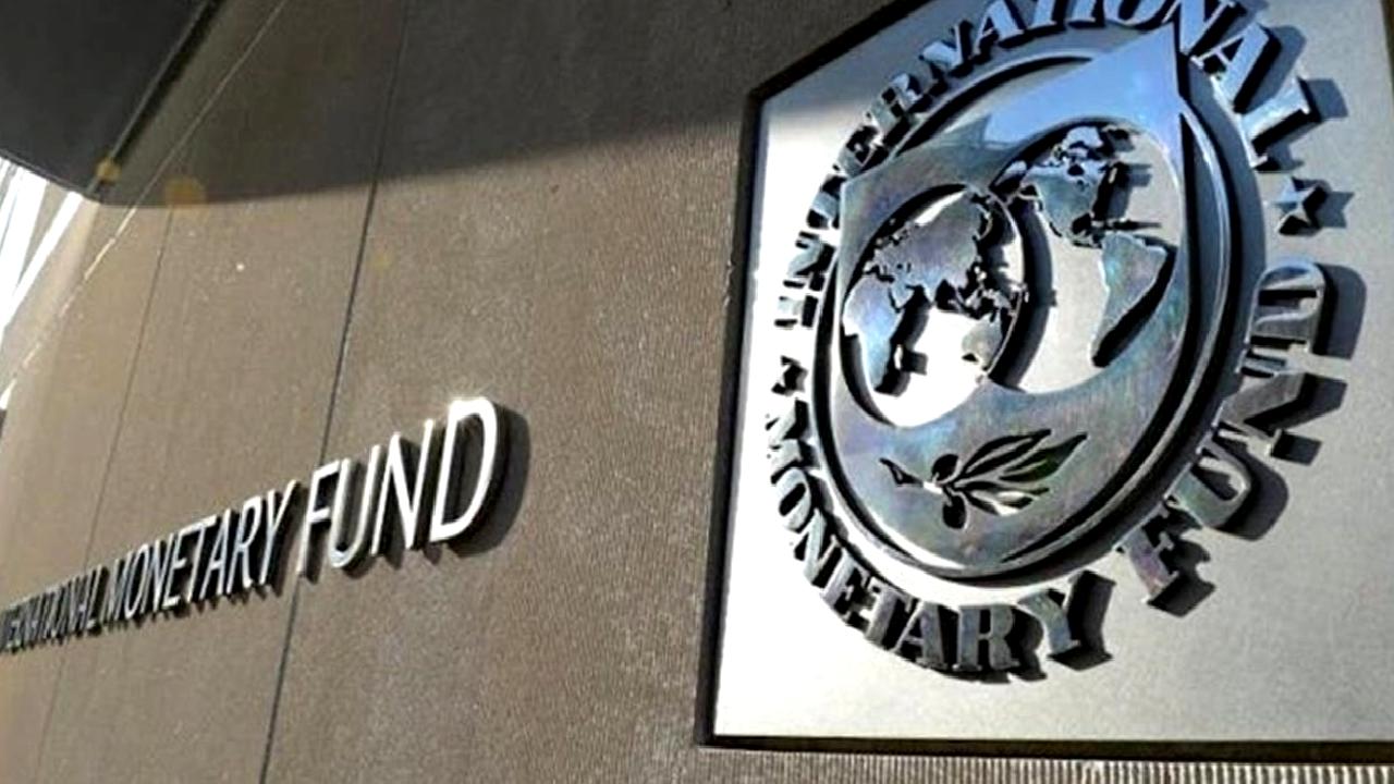 IMF, Pakistan'ın ekonomik reform programını onayladı. Ekonomik istikrar ve büyüme