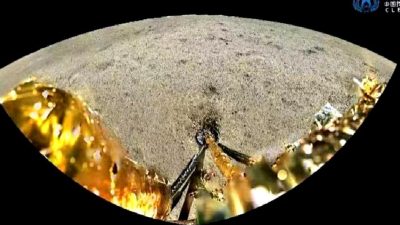 İngiltere'ye getirilen ilk ay taşı örnekleri ve Çin'in uzay başarıları