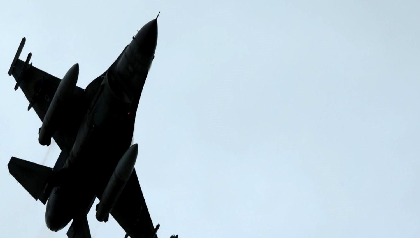 İsrail F-16 savaş uçağında teknik arıza ve güvenli bomba indirme