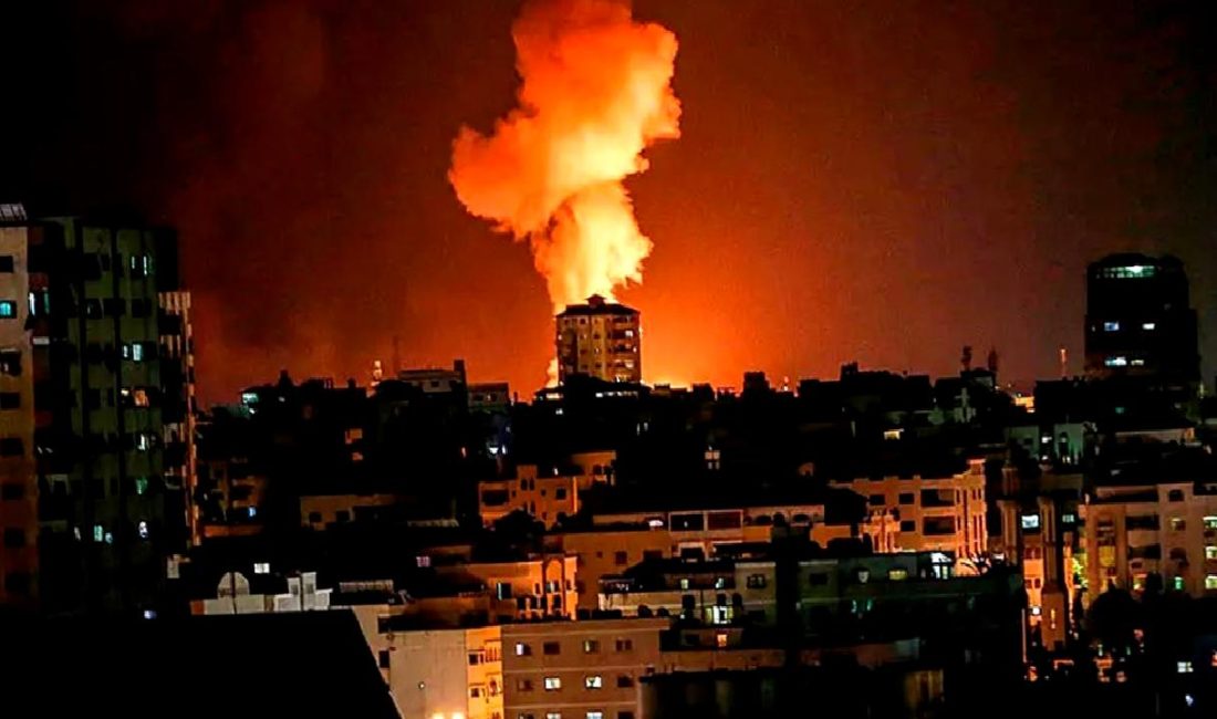 İsrail’in Gazze’de BM Yakın Doğu Okulu’na Saldırısı İkinci Kez Gerçekleşti İsrail'in Gazze'deki BM Yakın Doğu Okulu'na saldırısı ikinci kez gerçekleşti.