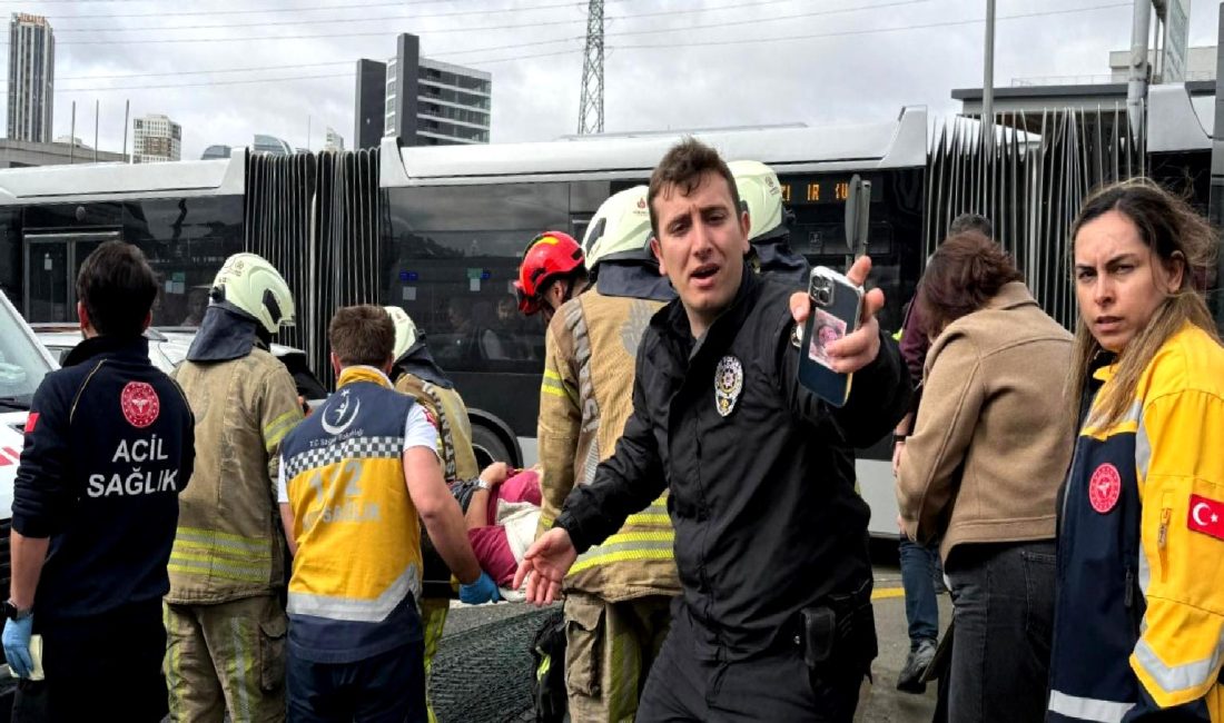İstanbul’da Metrobüs Kazası: Bir Ölü ve Çok Sayıda Yaralı İstanbul'da metrobüs kazası: 1 ölü, çok sayıda yaralı. Detaylar ve