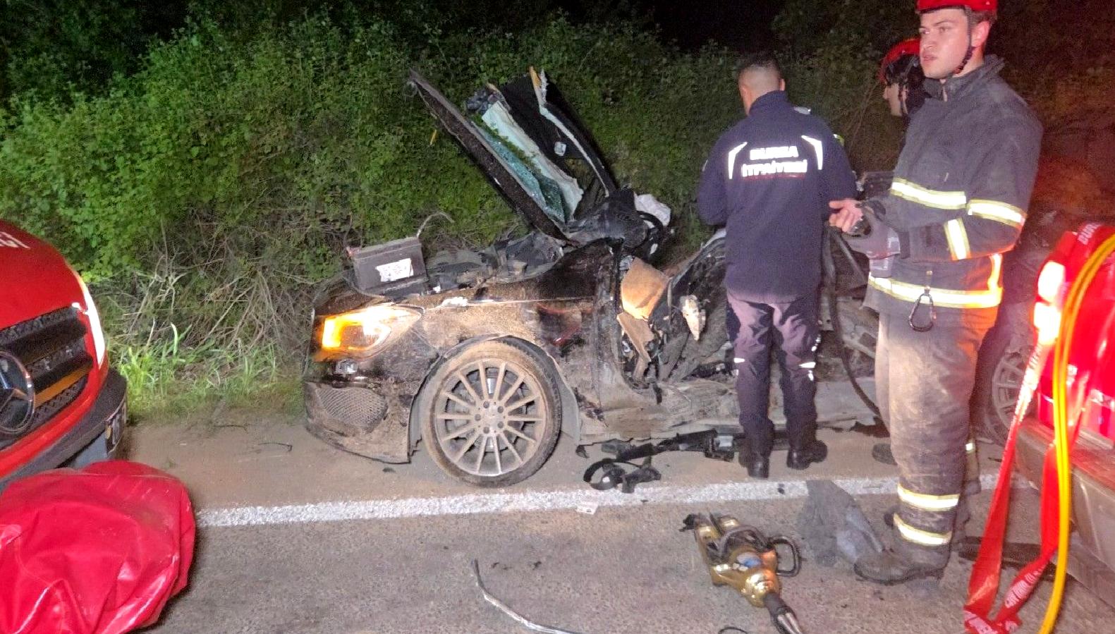 İznik-Yenişehir yolunda yaşanan trafik kazasında 3 kişi hayatını kaybetti, 1