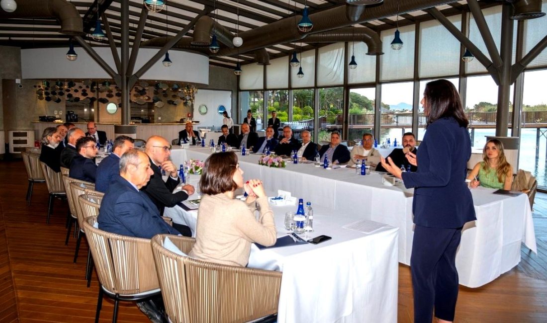 Küresel Isınma ve Sürdürülebilir Turizm: Geleceğin Yol Haritası Küresel ısınma ve sürdürülebilir turizmin geleceği için yol haritalarını keşfedin,