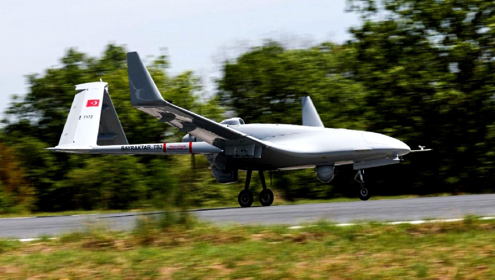 Milli ve özgün Bayraktar TB2T-AI test uçuşları devam ediyor. Türkiye'nin