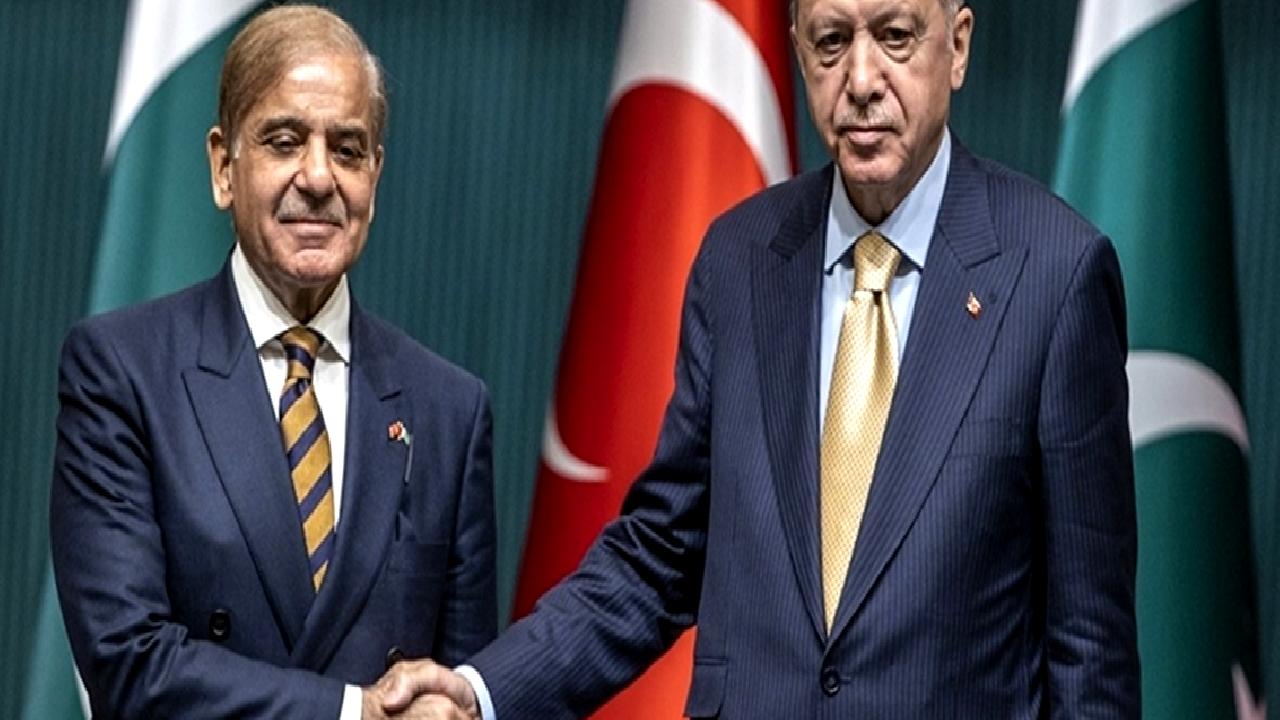 Pakistan ve Türkiye arasındaki kardeşlik bağları güçleniyor. İki ülke arasındaki